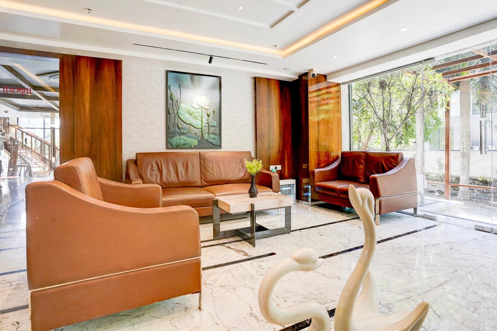 Palette Magarpatta City Formerly Emerald Guestimony Pune Ngoại thất bức ảnh