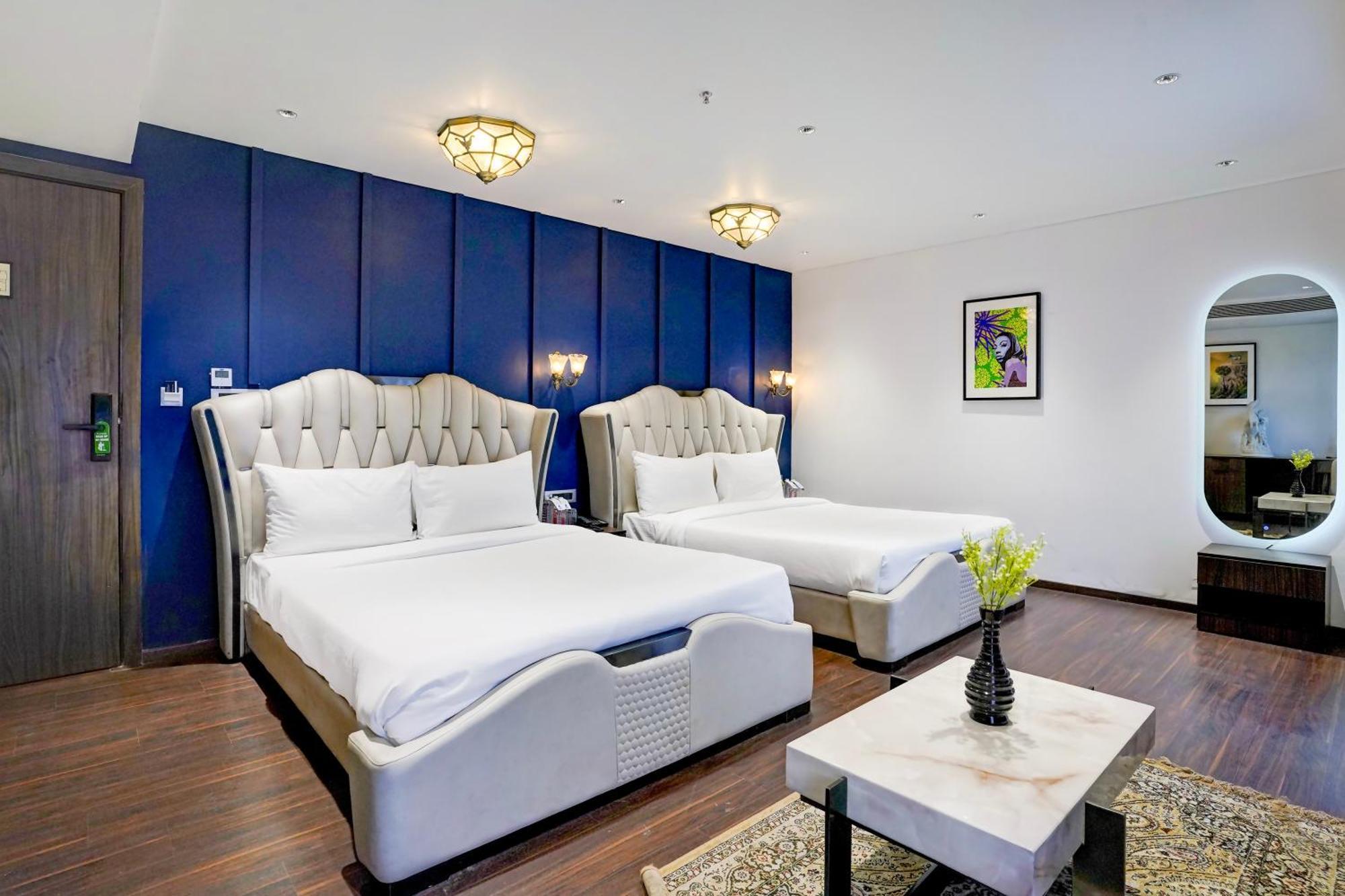 Palette Magarpatta City Formerly Emerald Guestimony Pune Ngoại thất bức ảnh